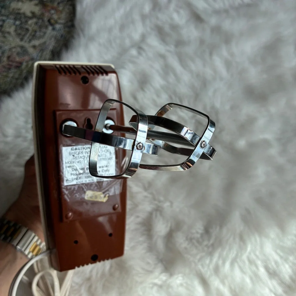 Vintage Robeson 5 Speed Hand Mixer Retro Brown Cream Electric‎ Mixer Works